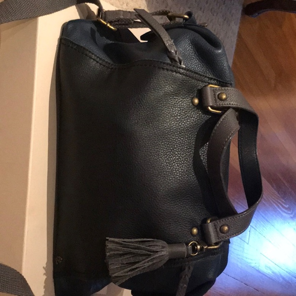 Elliot Lucia 100% leather Crossbody Satchel